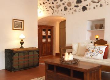 Villa for 3 People in Santorini, Cyclades, Photo 3