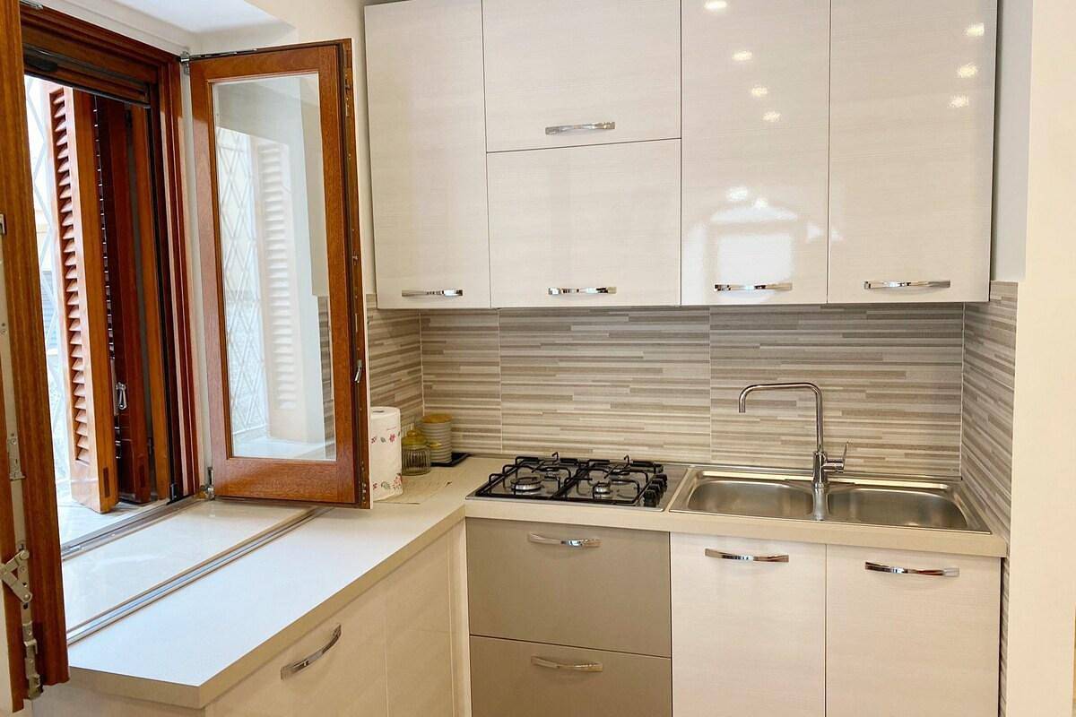 1 Bed House - Sleeps 3 - Wifi in Minori, Amalfiküste