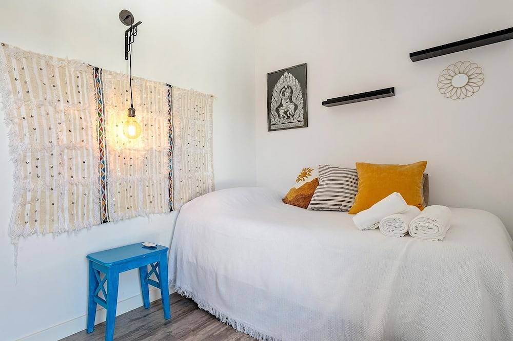 Appartement entier, Appartement avec terrasse à 250m plage et train in Platja d'Ibersol (Vilanova i la Geltrú), Cubelles