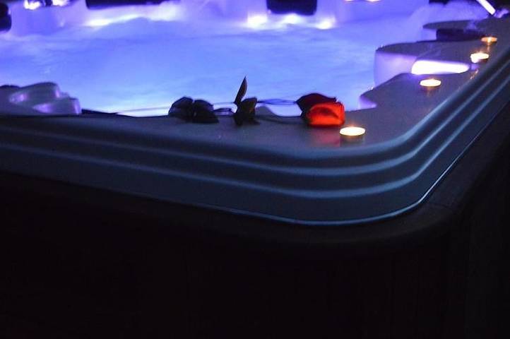 Gîte pour 4 personnes, avec terrasse et jacuzzi à Espondeilhan - 2