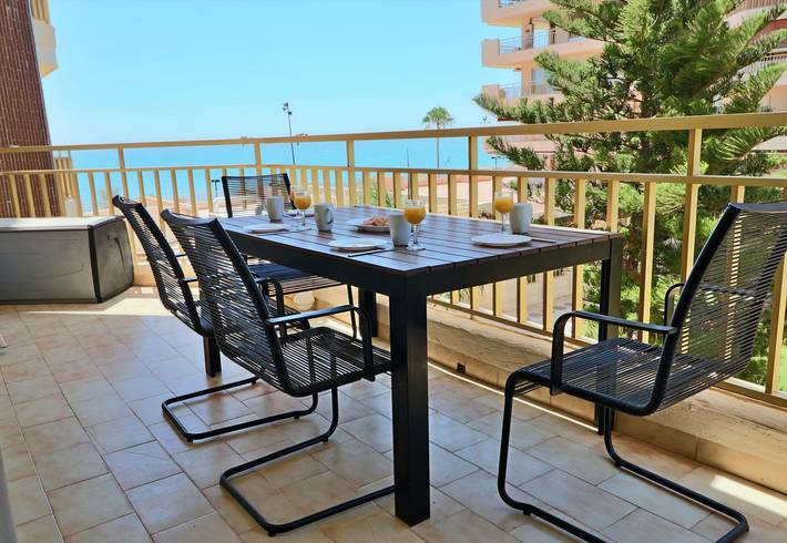 Ferieleilighet for 4 personer, med Sjøutsikt i Fuengirola