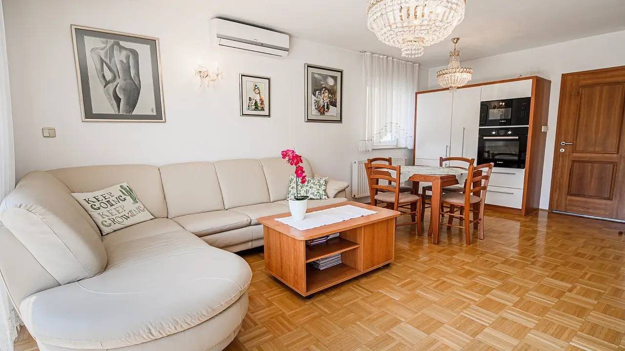 Ganze Ferienwohnung, Ferienwohnung für 3 Personen (80 m²) in Podčetrtek in Untersteiermark