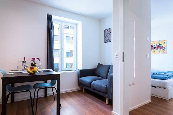 Ferienwohnung für 2 Personen, mit Balkon, mit Haustier in Zürich