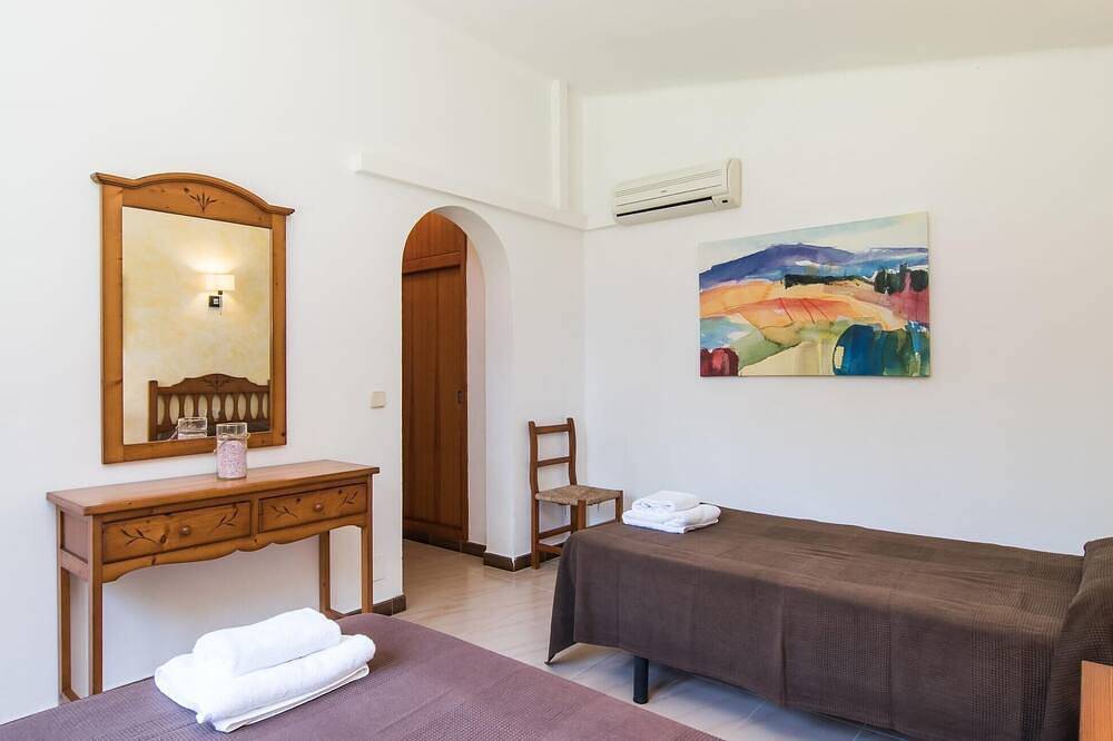 Gemütliches Haus in Shorta mit privatem Swimmingpool (innen oder außen. in Cala Mitjana, Felanitx