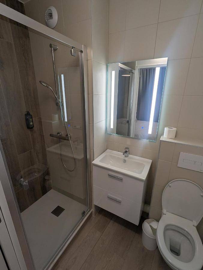 Parc de vacances pour 2 personnes, avec piscine dans le Sud de la France - 4