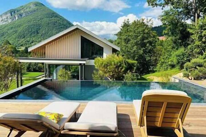 Maison de vacances pour 8 personnes, avec terrasse et jardin à Menthon-Saint-Bernard