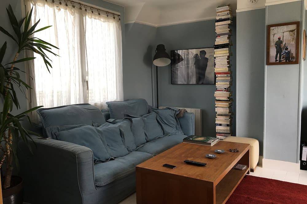 Apartamento entero, Terraza Del Último Piso Pte St Nube in Boulogne-Billancourt, Altos del Sena