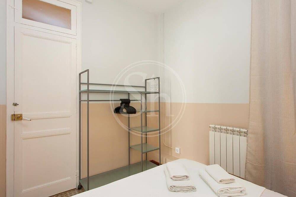 Ganze Wohnung, Apartment for 8 in Gracia in Barcelona Zentrum, Barcelona