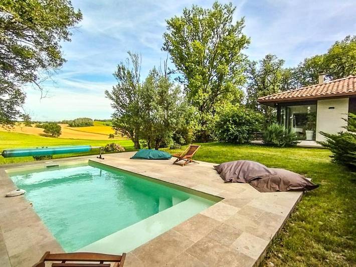 Villa pour 8 personnes, avec vue ainsi que piscine et jardin - 1