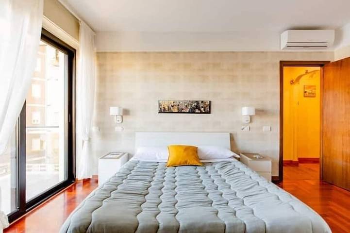 Location de vacances pour 6 personnes, avec balcon dans Mercato - 3