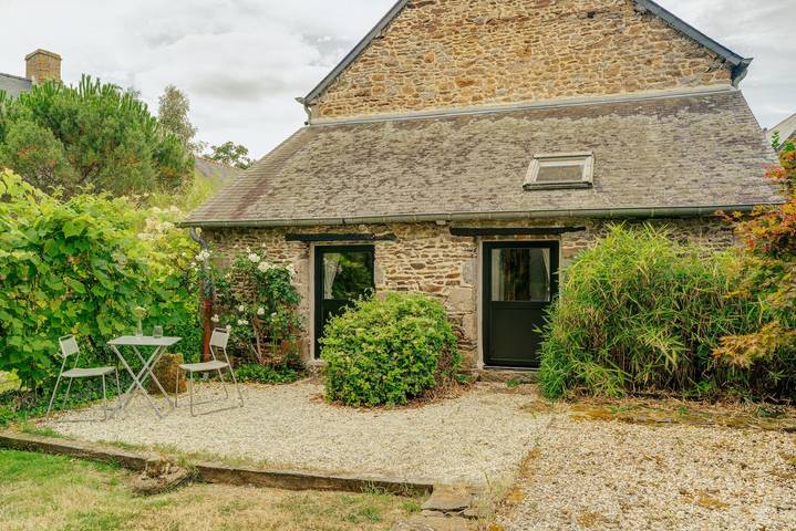Casa vacanze 'Gite La Villate' con terrazza privata, giardino privato e Wi-Fi in Cuguen, Saint-Malo e dintorni