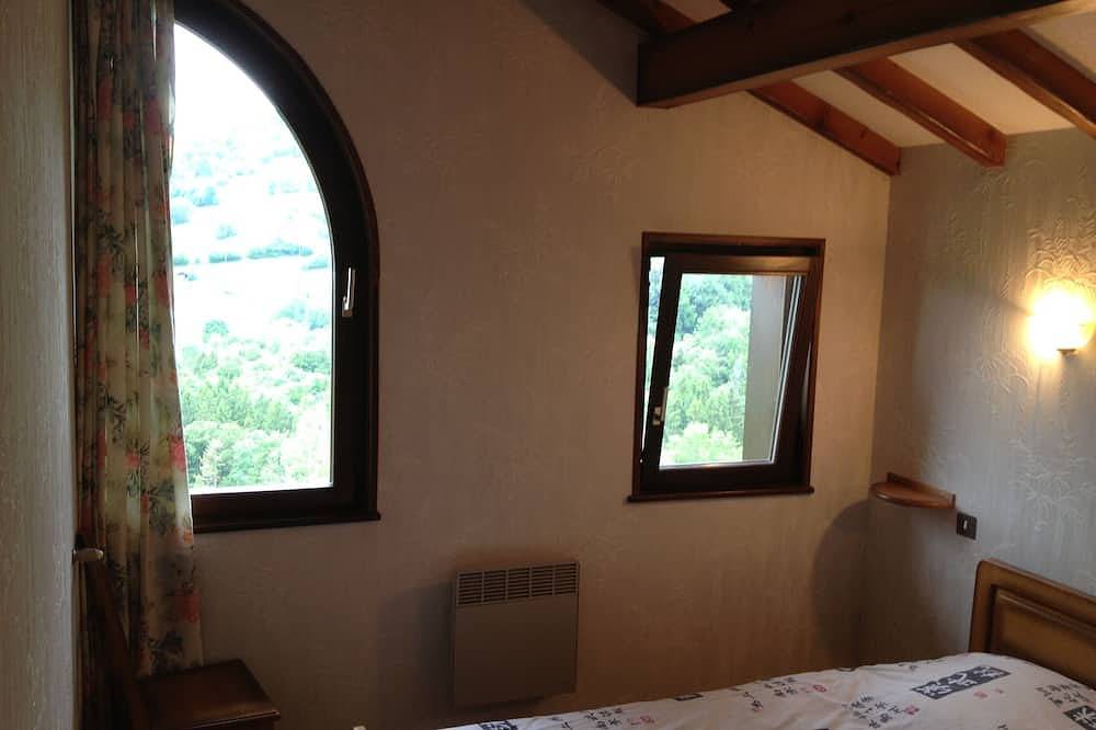 Comfortabel chalet in een rustige omgeving in de Hautes Vosges in Dennerie in Fresse-sur-Moselle, Épinal en omgeving