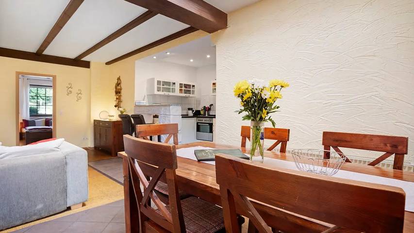 Ferienwohnung für 6 Personen, mit Terrasse und Garten in Malchin - 4