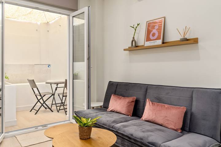 Entire studio, La Cala Home – Cala Azul – Ground Floor Studio with Private Patio and Pool in Playa de La Cala - El Torreón (Mijas), Mijas