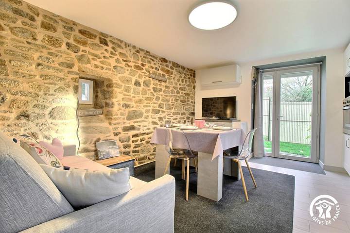 Gîte pour 4 personnes, avec jardin à Grand-Champ - 4