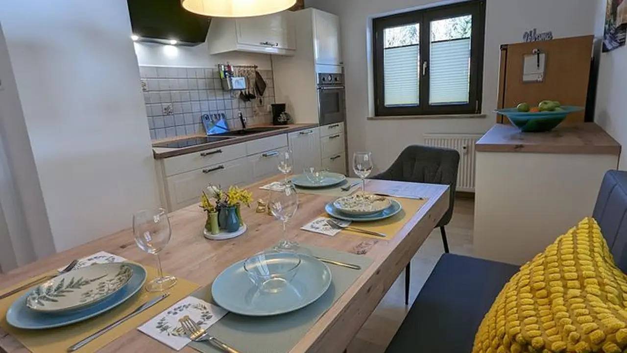 Geheel vakantieappartement, Vakantieappartement voor 5 personen met tuin in Oberammergau, Beierse Alpen