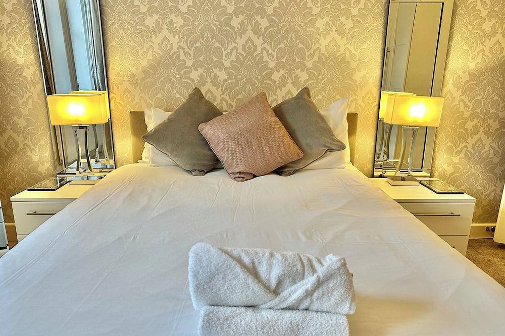 Ganze Wohnung, Glen Fern Lodge - Garden Apartment with Parking - Town Centre - Close to Beach in Bournemouth, Südwestengland