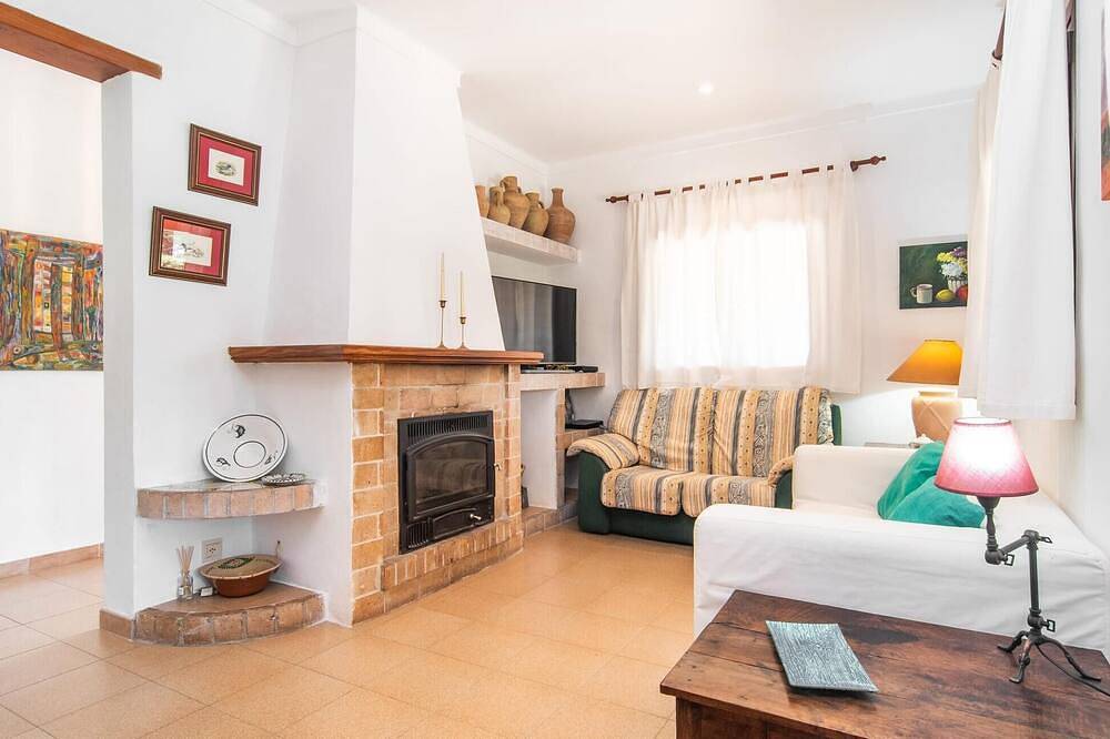 Preciosa casa en Lloseta con piscina privada, puede ser interior o exterior. in Lloseta, Interior de Mallorca