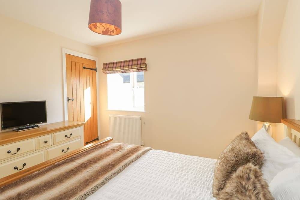 7 Malt House Court, family friendly, with a garden in Watchet in Watchet, Somerset