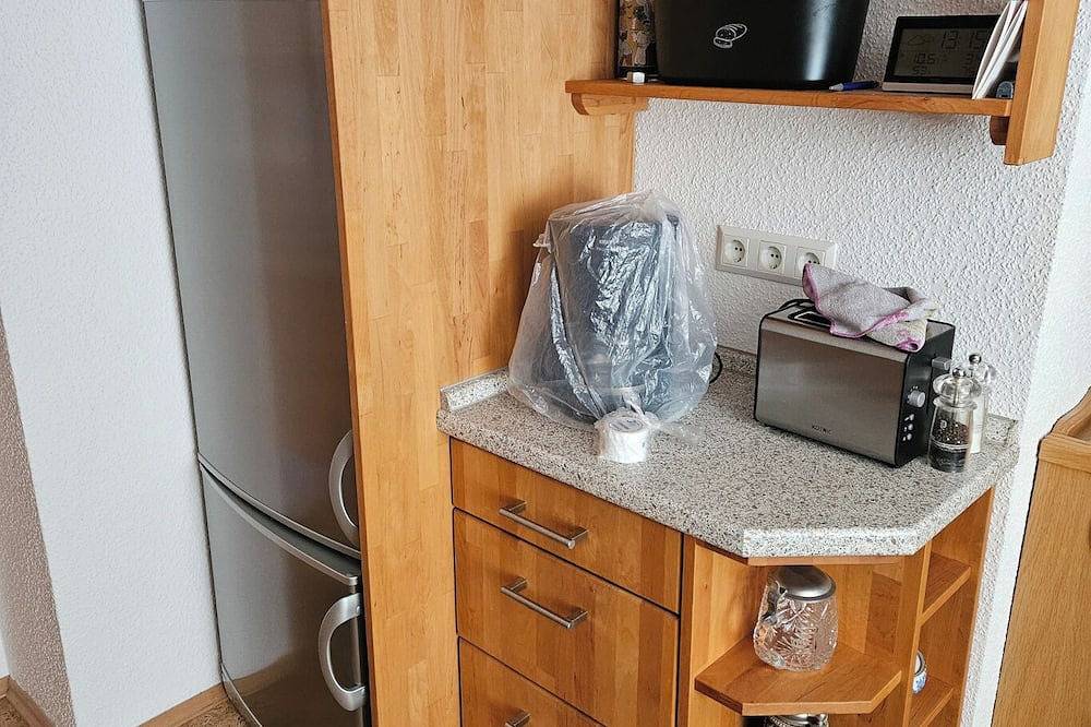 Ganze Wohnung, Gemütliche Dg-Ferienwohnung in Flossenbürg in Flossenbürg, Naturpark Nördlicher Oberpfälzer Wald
