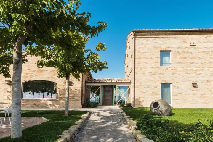 Resort per 2 persone, con giardino e panorama nonché piscina - 1