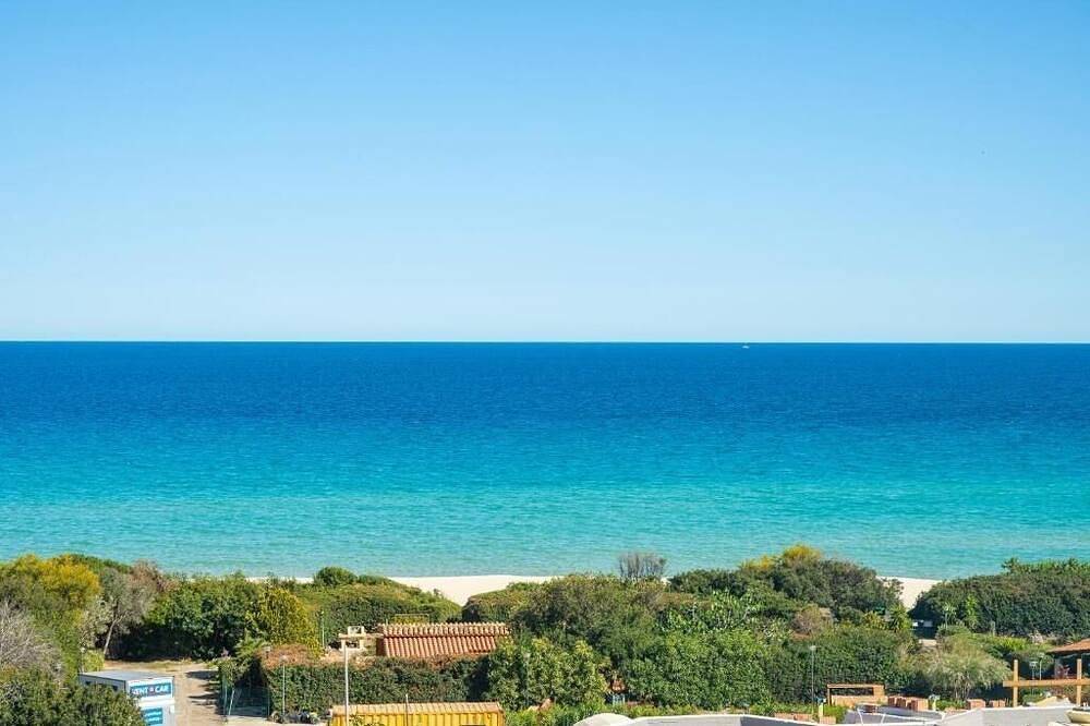 Ganze Wohnung, Casa Ines Costa Rei, Meerblick, 3 Min. vom Strand entfernt. in Costa Rei, Muravera