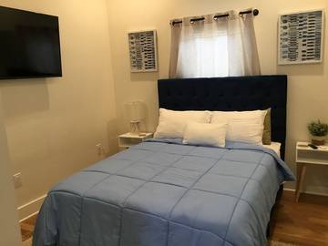 Bungalow for 6 Guests in Atlanta, Fulton County, Picture 4