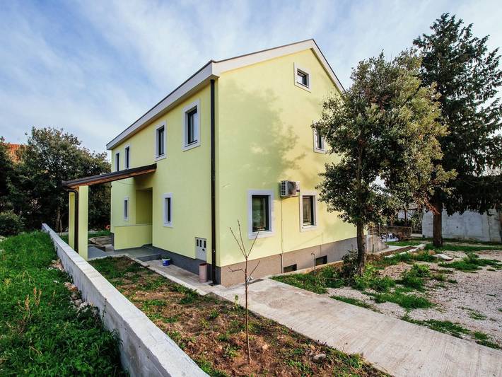 Dom dla 12 osób, z balkon i ogród, Dla rodziny w Pakoštane