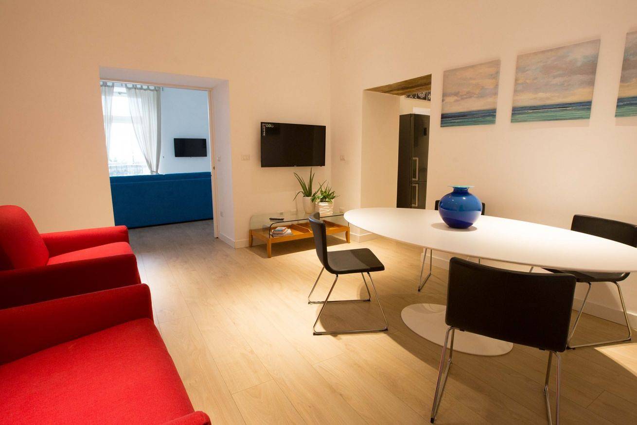 Apartamento entero, Pausylia in Nápoles, Provincia de Nápoles
