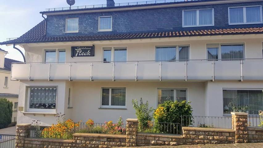 Ferienhaus für 2 Personen, mit Terrasse und Garten sowie Ausblick in Bad König