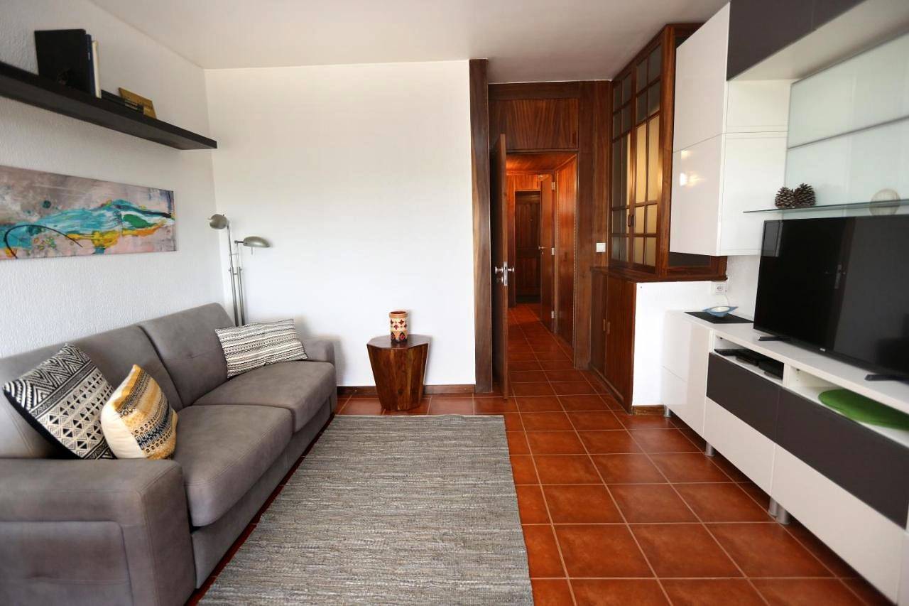 Apartamento inteiro, Like-home-T1 Apt-Sea View, near the beach in Carcavelos e Parede, Costa de Lisboa