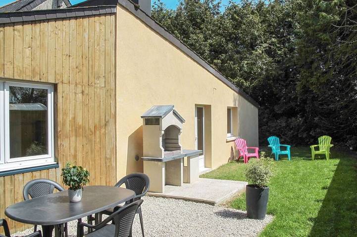 Location de vacances pour 6 personnes, avec jardin et terrasse à Le Mesnil