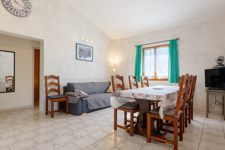 Location de vacances pour 8 personnes, avec jardin à Bessas - 2