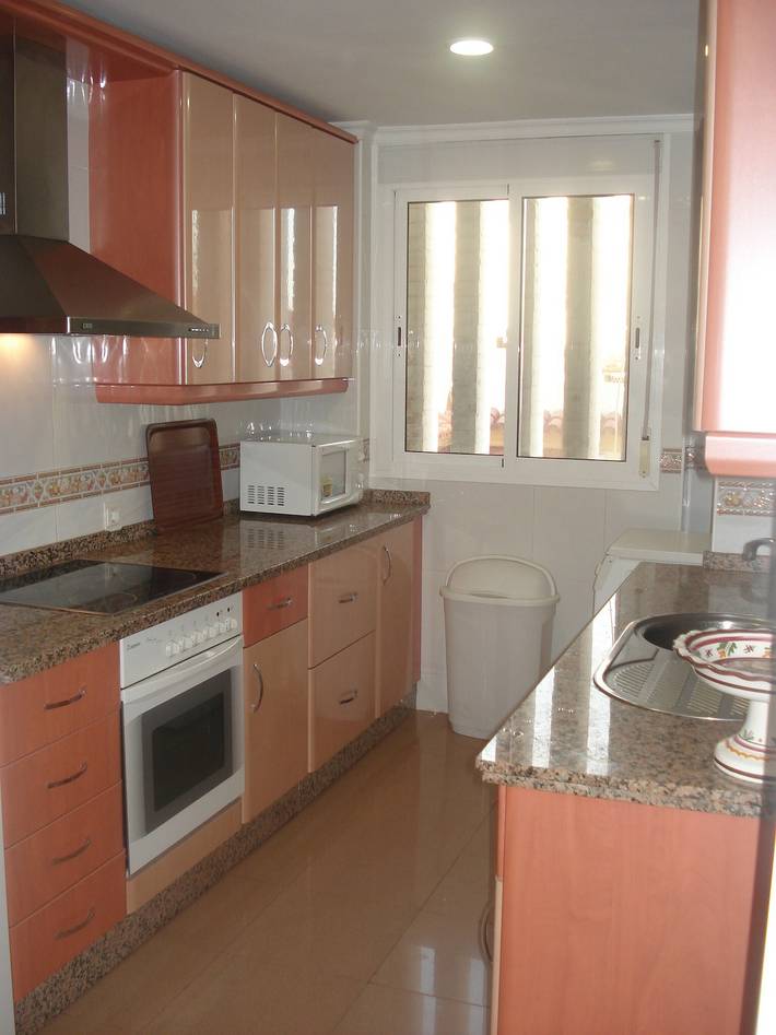 Ganze Wohnung, Apartment 'En Primera Linea' mit Meerblick, Gemeinschaftsgarten und Wlan in Playa de la Costilla (Rota), Rota