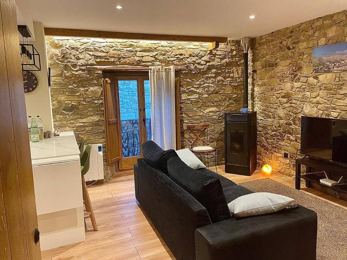 Gîte pour 3 personnes, avec Balcon à Tavertet