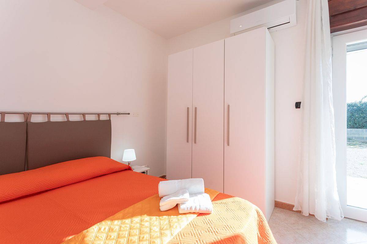Apart Hotel Mirella camera 1 -Salento Reservation in Racale, Golfo di Taranto