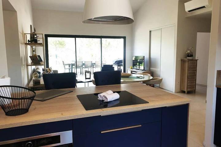 Location de vacances pour 6 personnes, avec jardin et piscine dans Plage Cala Rossa - 4