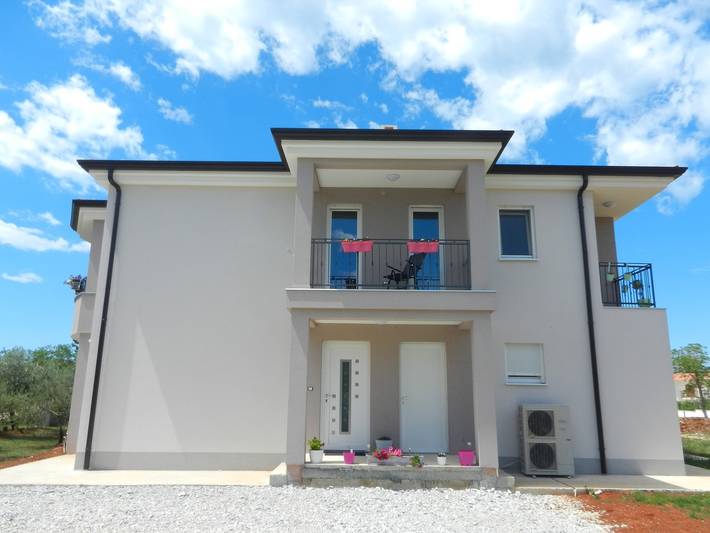 Ferienwohnung für 2 Personen, mit Balkon/Terrasse in Funtana - 2