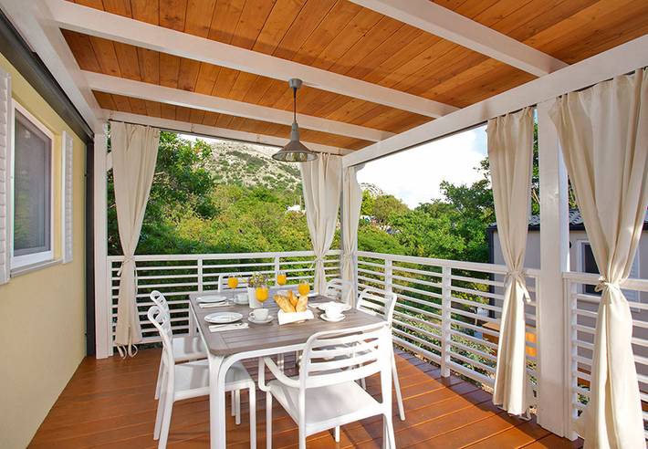 Camping voor 6 personen, met terras in Regio Umag