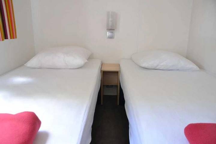 Location de vacances pour 6 personnes, avec jacuzzi ainsi que piscine et terrasse dans Forêt des singes - 4