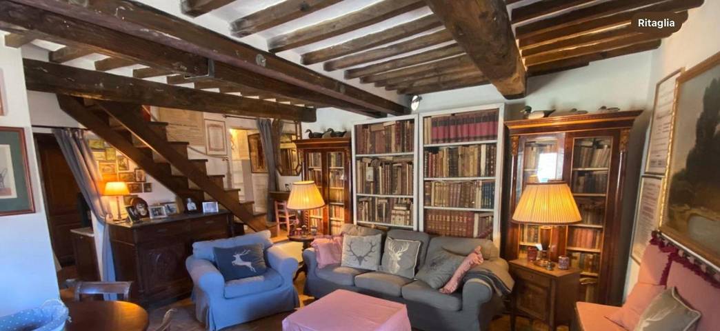 Entire apartment, Apartment 'La Casa Di Falstaff' with Mountain View, Balcony and Wi-Fi in Santa Fiora, Grosseto Province