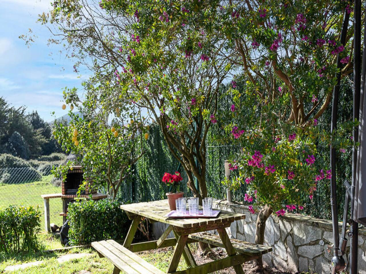 Ganze Wohnung, Haus in Santoña nahe Berria Strand in Argoños, Kantabrische Küste