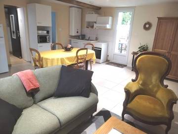 Gîte pour 4 personnes, avec terrasse à La Chevrolière