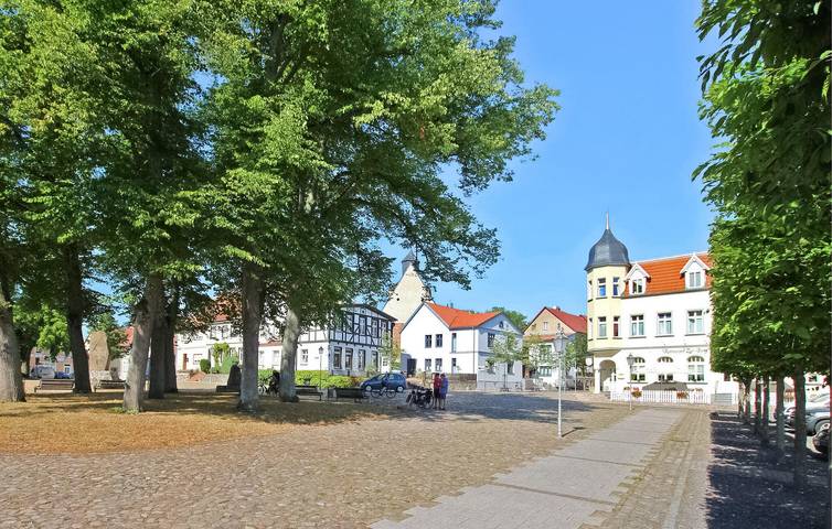 Gemütliche Wohnung am Strand mit Parkplatz und Terrasse in Wesenberg, Mecklenburg-Strelitz