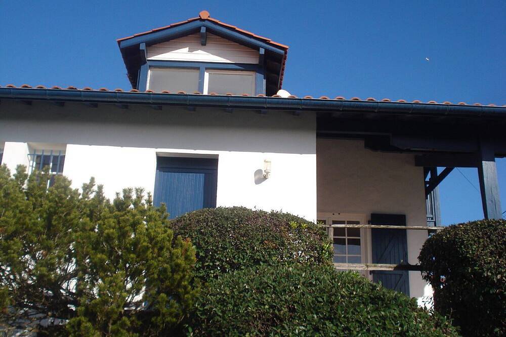 Entire apartment, The beach on foot 4 star rating in Bidart, Bayonne region