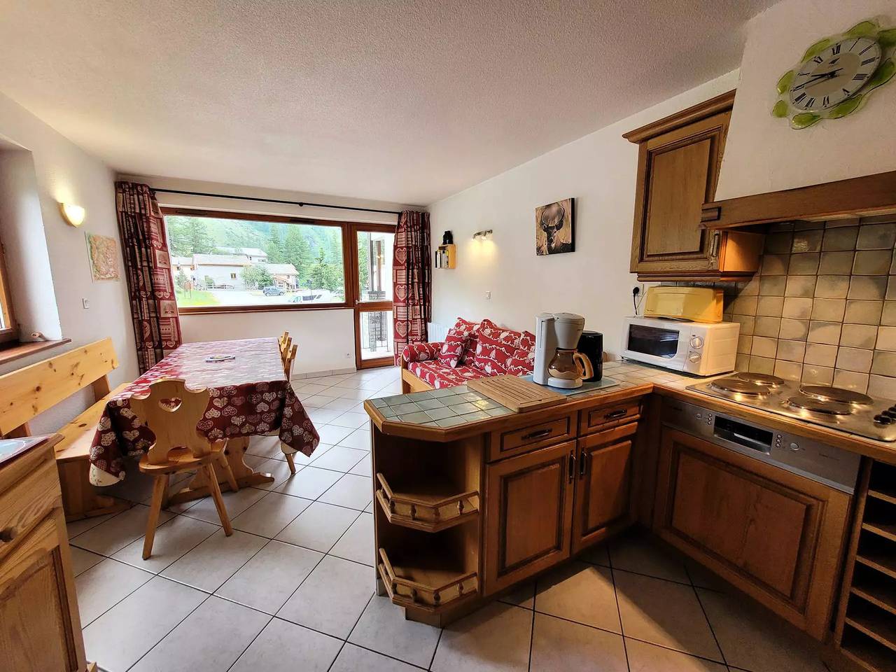 Entire apartment, Apartment 2 rooms - 6 people in Bessans, Saint-Jean-de-Maurienne region