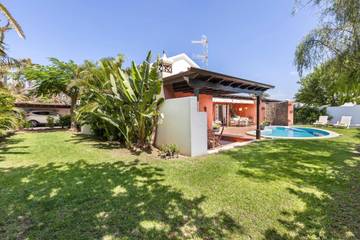 Maison De Vacances pour 8 Personnes dans Central Costa Teguise, Teguise, Photo 1