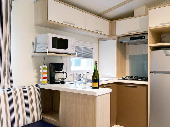Flower Camping des Vallées - Mobilhome 6 personnes - Mobil-Home Premium 35m² 3 chambres avec terrasse couverte et lave-vaisselle in Saint-Brieuc, Côte de Goëlo