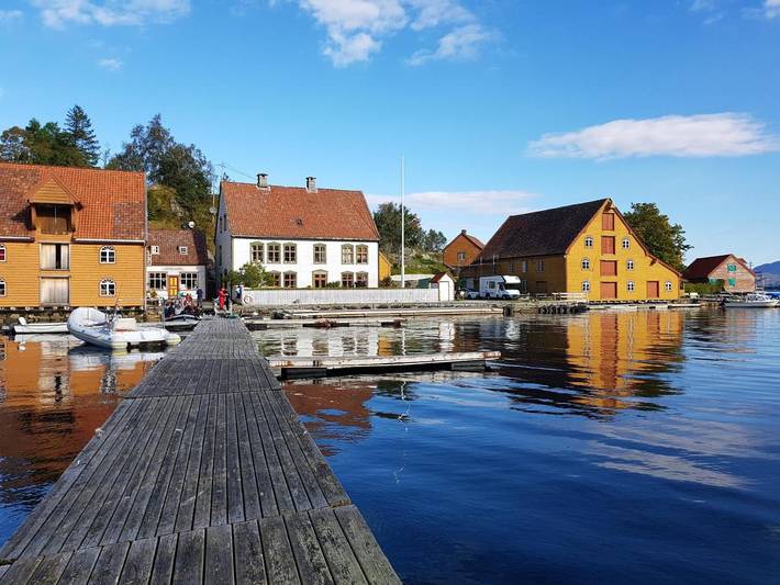 Ferienhaus für 6 Personen, mit Terrasse und Ausblick in Bremanger