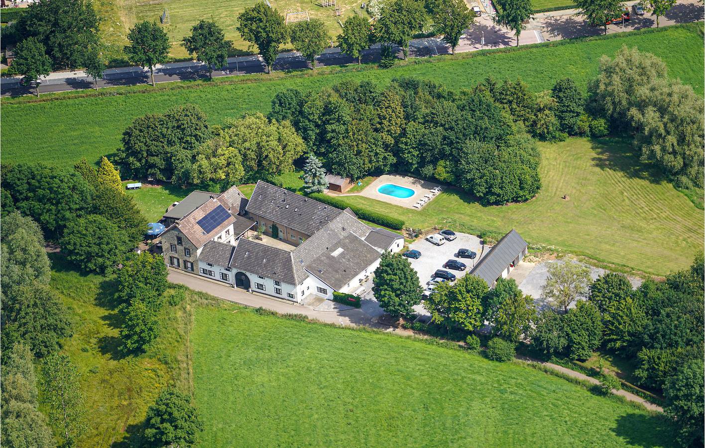 Geheel vakantieappartement, Vakantieappartement voor 5 personen met terras in Simpelveld, Parkstad Limburg